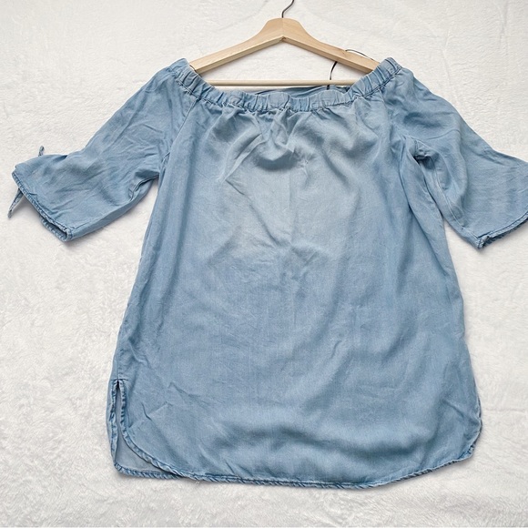 Off Shoulder Tied Sleeve Chambray Top - Picture 7 of 10